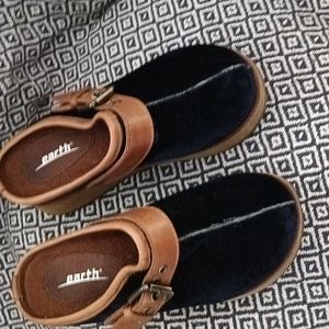 Velvet dark blue Earth shoes size6